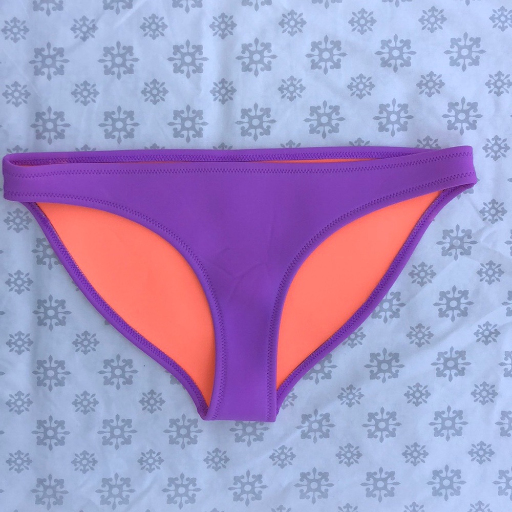 Triangl sugar plum bottoms + bag